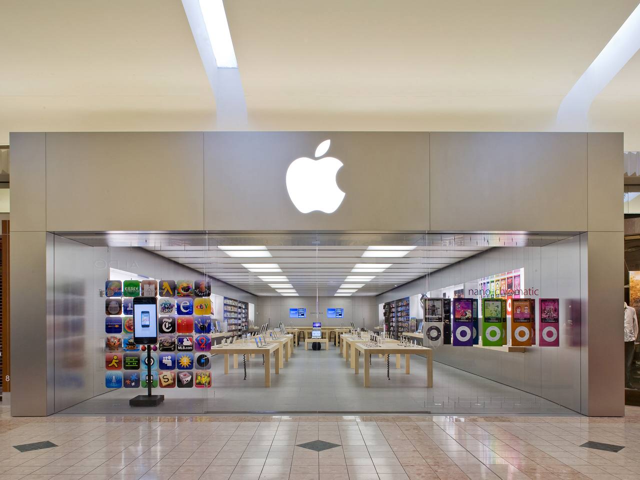 Банки в ап стор. Apple Store 1. Что такое Apple Store в айфоне. Магазин Аппле в Америке. США эпл стор.